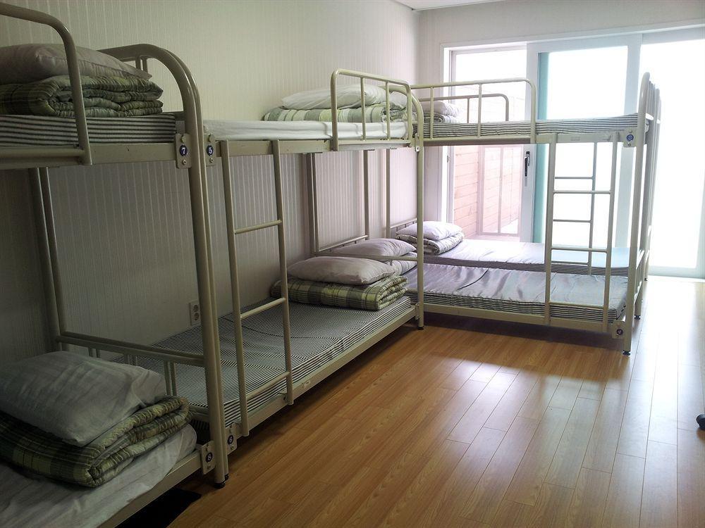 Phil House Hostel Guri ภายนอก รูปภาพ