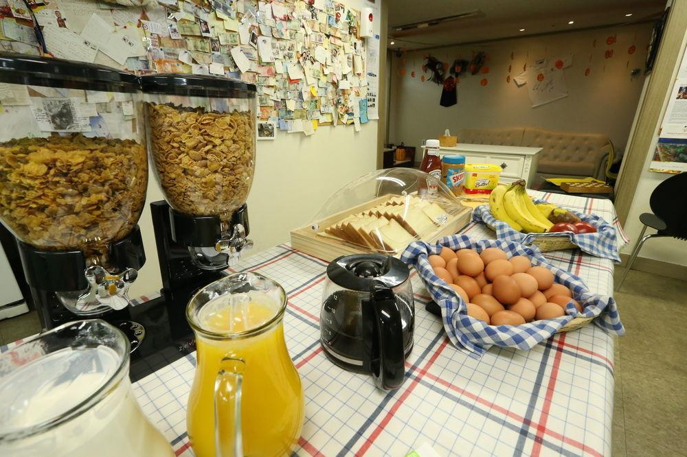 Phil House Hostel Guri ภายนอก รูปภาพ